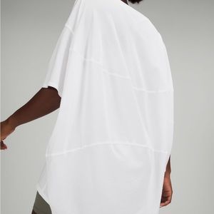 Lululemon back in action, long sleeve